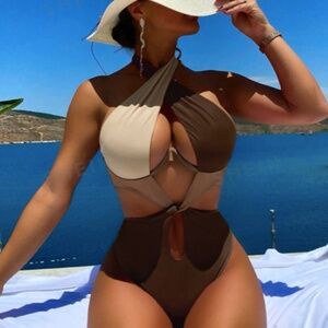 Colorblock Criss Cross Halter one-piece swimsuit